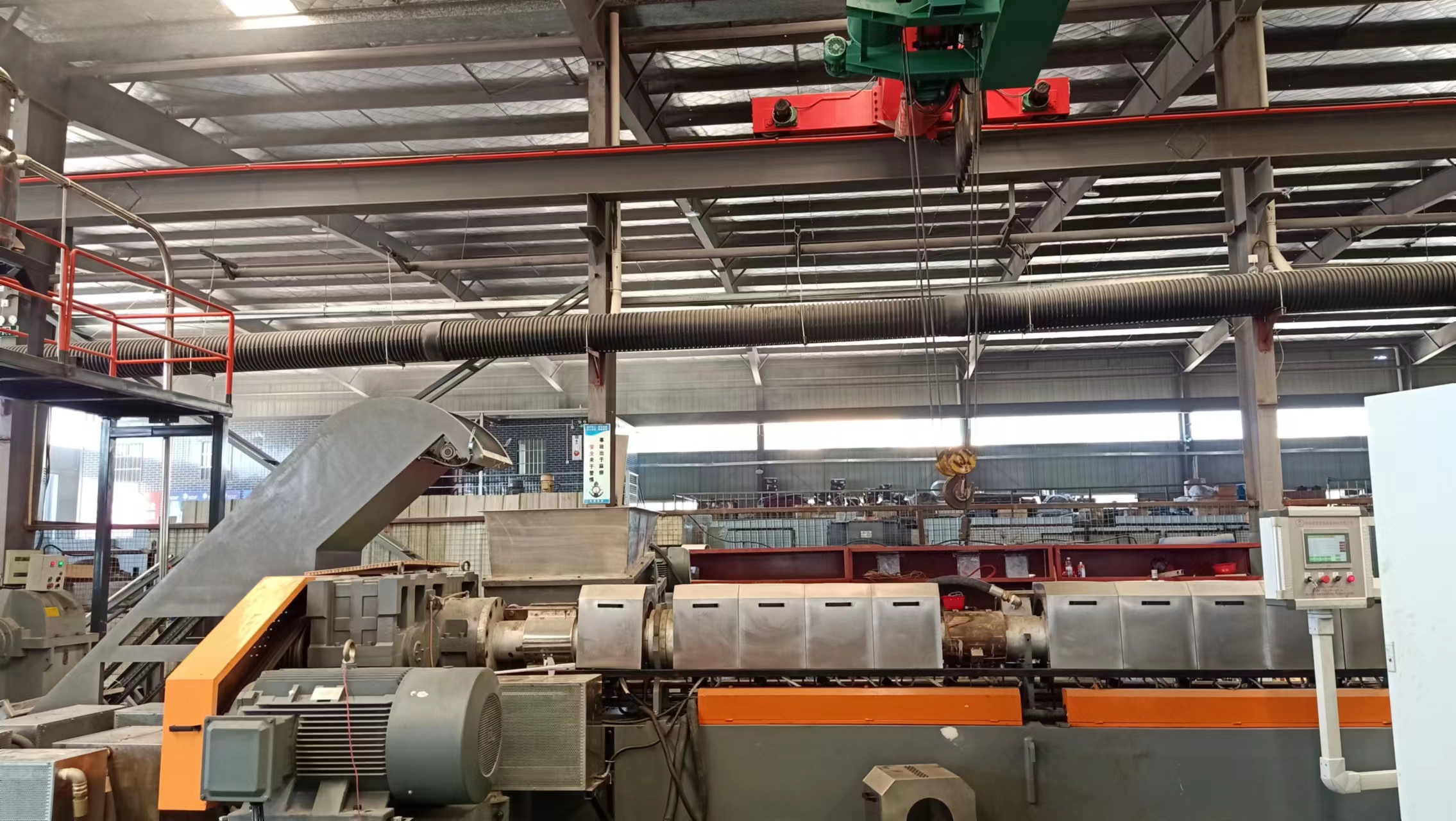 低煙無囟電纜母粒造粒機(jī)_低煙無囟電纜母粒生產(chǎn)線_低煙無囟電纜母粒設(shè)備_佳德塑機(jī)