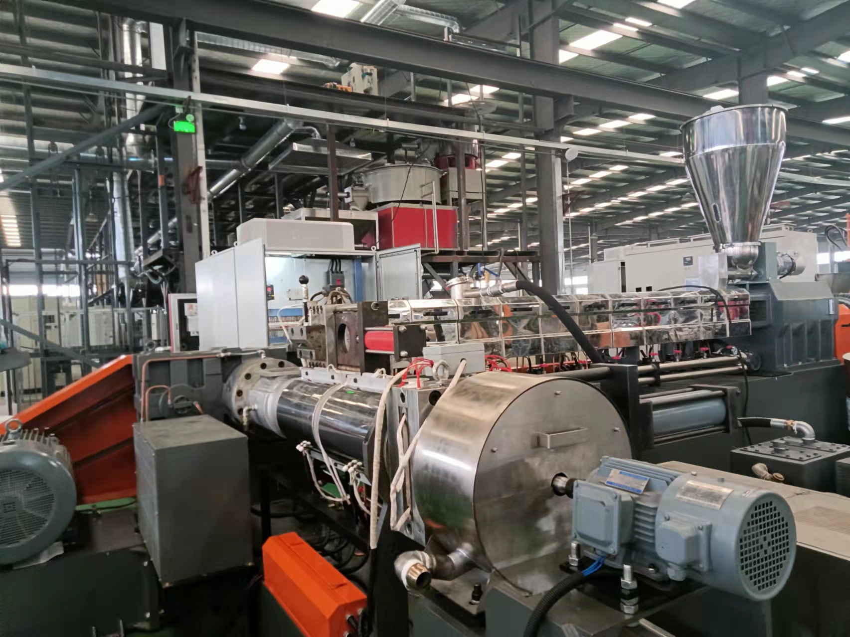 PVC電纜料造粒機(jī)_PVC電纜顆粒生產(chǎn)線