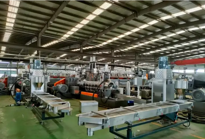  PE高填充母料造粒機(jī)_PE+85-90%碳酸鈣造粒機(jī)