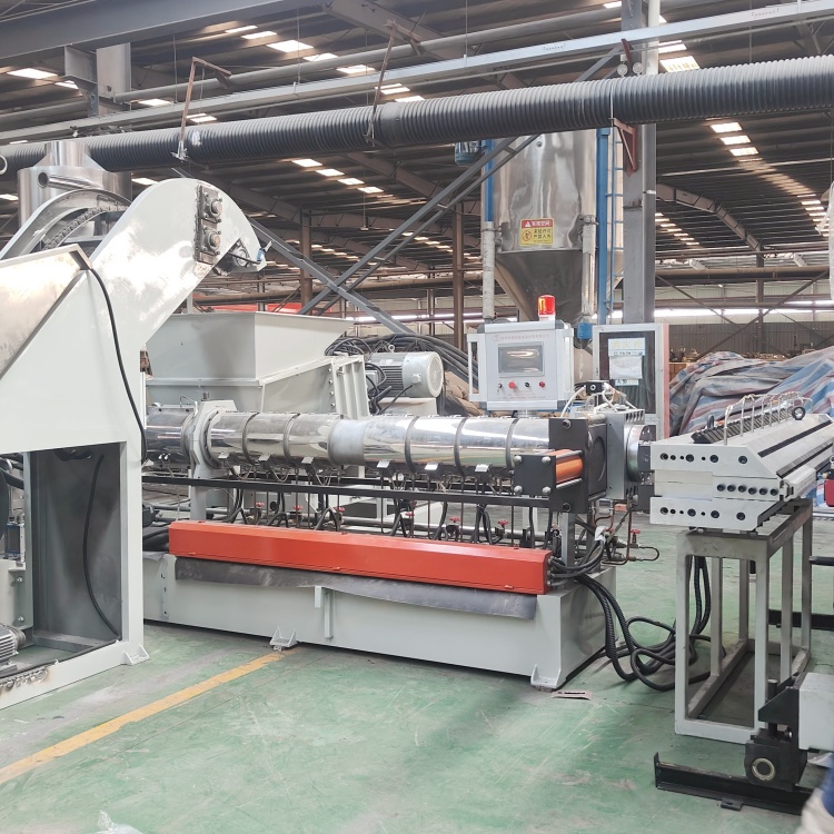 TPE汽車腳墊板材代加工 _TPE汽車吸塑腳墊板材代加工_佳德